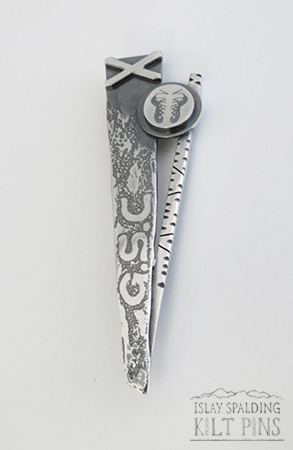 Dancing Pump Kilt Pin