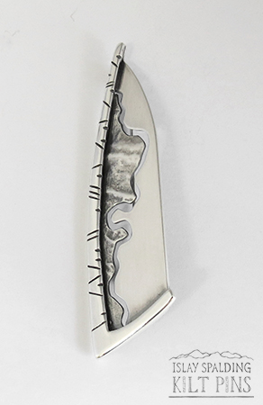 Sail and River Thames Kilt Pin