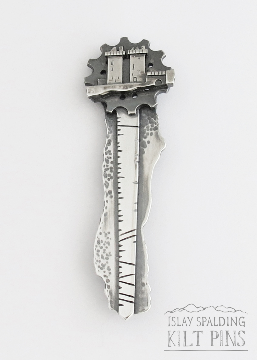Borthwick Castle Kilt Pin